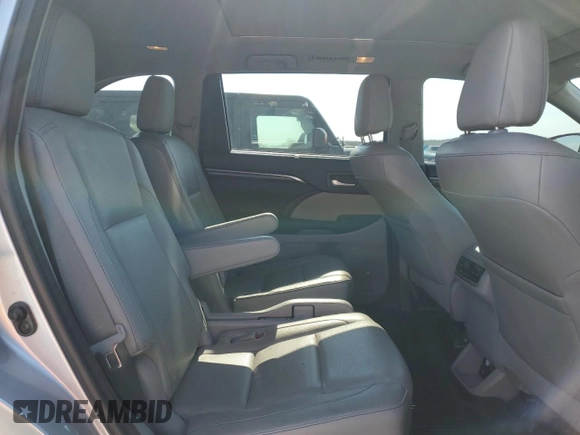 2015 Toyota Highlander Hybrid Limited with VIN 5TDDCRFH1FS009581, listed as a Copart auction lot 50916075 with 160,215 mi miles and Clean Title. Bid and sale history available at carsss.com. Image 11.