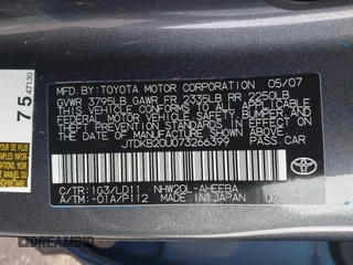 2007 Toyota Prius z VIN JTDKB20U073266399, wystawiony jako IAAI lot #41947176 z przebiegiem 186 258 mil mil oraz . Historia ofert i sprzedaży dostępna na DreamBid. Obrazek 9.