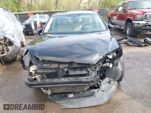 2012 Volkswagen Passat SE z VIN 1VWBP7A37CC005654, wystawiony jako IAAI lot #42019336 z przebiegiem 199 228 mil mil oraz . Historia ofert i sprzedaży dostępna na DreamBid. Obrazek 12.