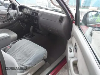 2002 Toyota Tacoma PreRunner with VIN 5TEGN92N42Z044759, listed as a IAAI auction lot 41724886 with 252,215 mi miles and . Bid and sale history available at DreamBid. Image 5.