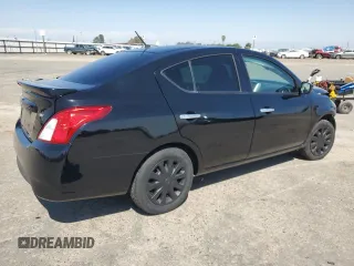 2017 Nissan Versa SV z VIN 3N1CN7AP8HL841701, wystawiony jako Copart lot #55702695 z przebiegiem 111 104 mil mil oraz Szkoda całkowita • Salvage title. Historia ofert i sprzedaży dostępna na DreamBid. Obrazek 3.