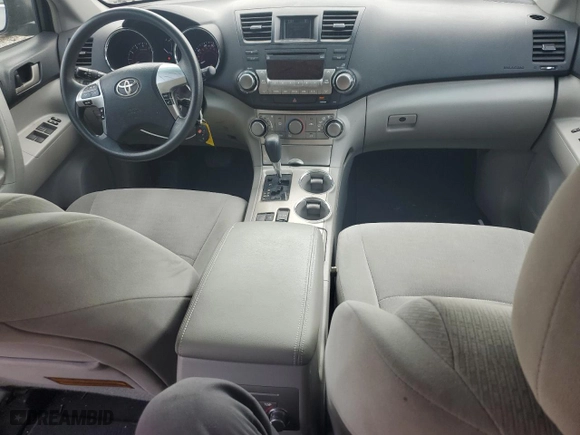 2011 Toyota Highlander with VIN 5TDZA3EH1BS010198, listed as a Copart auction lot 50082215 with 92,091 mi miles and Salvage Title. Bid and sale history available at carsss.com. Image 8.