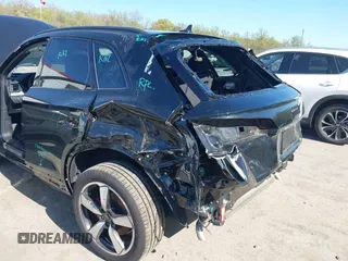 2024 Audi Q5 S line Prestige z VIN WA1FAAFY5R2134976, wystawiony jako IAAI lot #42058820 z przebiegiem 3 773 mil mil oraz . Historia ofert i sprzedaży dostępna na DreamBid. Obrazek 6.