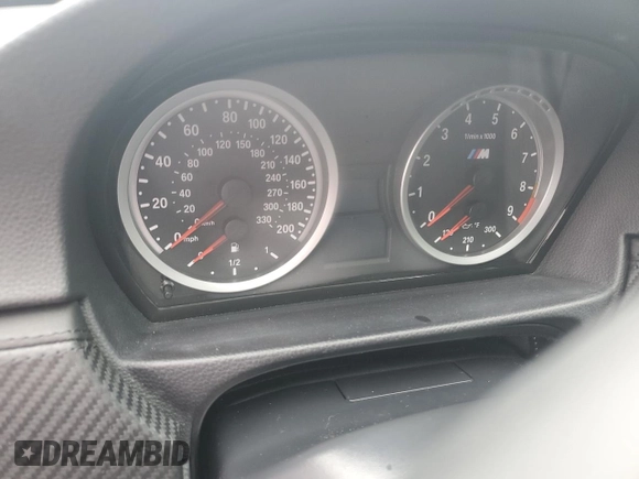 2011 BMW M3 z VIN WBSPM9C50BE203757, wystawiony jako Copart lot #74081084 z przebiegiem Nie podano mil oraz Szkoda całkowita • Salvage title. Historia ofert i sprzedaży dostępna na DreamBid. Obrazek 9.