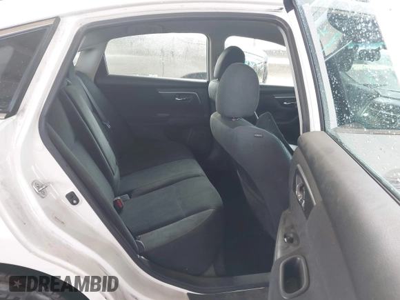 2015 Nissan Altima 2.5 S with VIN 1N4AL3APXFN333090, listed as a IAAI auction lot 41940837 with 173,319 mi miles. Bid and sale history available at carsss.com. Image 8.