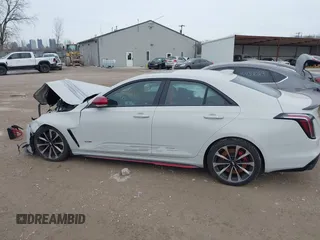 2023 Cadillac CT4-V Blackwing z VIN 1G6DL5RP3P0568052, wystawiony jako IAAI lot #41228123 z przebiegiem 39 511 mil mil oraz . Historia ofert i sprzedaży dostępna na DreamBid. Obrazek 14.