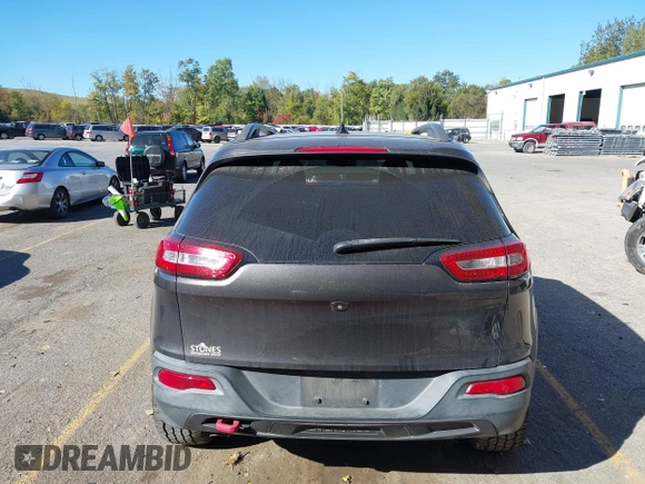 2014 Jeep Cherokee Trailhawk with VIN 1C4PJMBB0EW237741, listed as a IAAI auction lot 40505251 with 139,883 mi miles and . Bid and sale history available at DreamBid. Image 16.