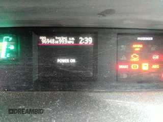 2013 Toyota Prius One z VIN JTDKDTB34D1033086, wystawiony jako IAAI lot #40364357 z przebiegiem 96 948 mil mil oraz . Historia ofert i sprzedaży dostępna na DreamBid. Obrazek 15.