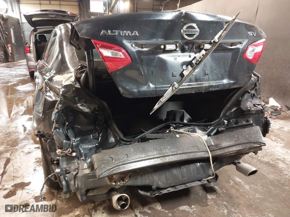 2017 Nissan Altima 2.5 SR with VIN 1N4AL3AP7HC279293, listed as a IAAI auction lot 41512244 with 68,643 mi miles. Bid and sale history available at carsss.com. Image 6.