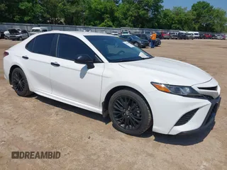 2019 Toyota Camry LE z VIN 4T1B11HK6KU266275, wystawiony jako IAAI lot #41978900 z przebiegiem 84 202 mil mil oraz . Historia ofert i sprzedaży dostępna na DreamBid. Obrazek 1.
