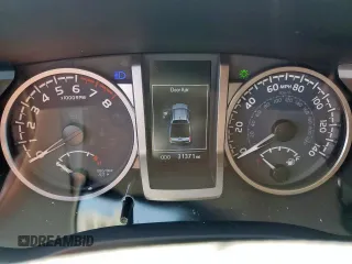 2023 Toyota Tacoma SR5 с VIN 3TMAZ5CN0PM219028, выставлен на аукционе Copart как лот 52050355 с пробегом 31 371 миль миль и Списание • Salvage title. История ставок и продаж доступна на DreamBid. Изображение 9.