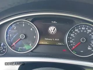 2015 Volkswagen Touareg Lux с VIN WVGEP9BP2FD001793, выставлен на аукционе IAAI как лот 41495609 с пробегом 138 239 миль миль и . История ставок и продаж доступна на DreamBid. Изображение 7.