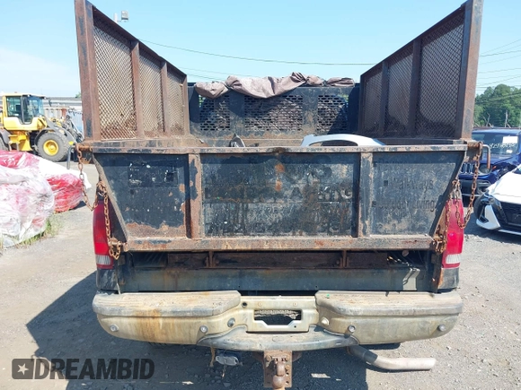 2003 Ford F-250 XL z VIN 3FTNX21L03MB41450, wystawiony jako IAAI lot #42512605 z przebiegiem 219 093 mil mil oraz . Historia ofert i sprzedaży dostępna na DreamBid. Obrazek 16.