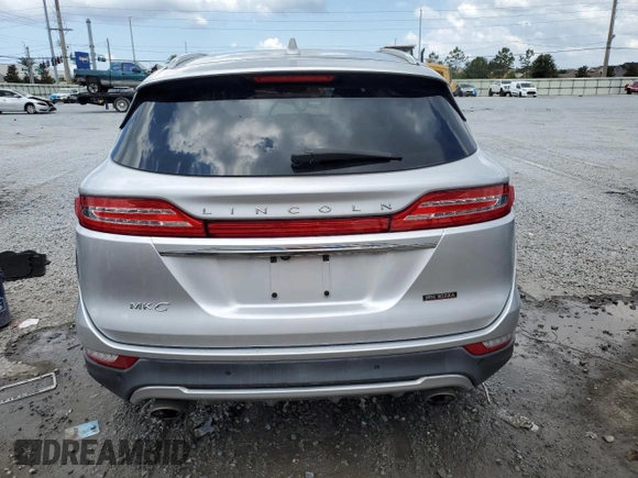 2019 Lincoln MKC Standard z VIN 5LMCJ1C95KUL08943, wystawiony jako Copart lot #54891185 z przebiegiem 88 153 mil mil oraz Szkoda całkowita • Salvage title. Historia ofert i sprzedaży dostępna na DreamBid. Obrazek 6.