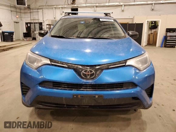 2017 Toyota RAV4 LE с VIN 2T3BFREV2HW552378, выставлен на аукционе Copart как лот 57155225 с пробегом 170 795 миль миль и Списание • Salvage title. История ставок и продаж доступна на DreamBid. Изображение 5.