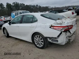 2020 Toyota Camry LE with VIN 4T1C11AK4LU930850, listed as a Copart auction lot 47626665 with 115,824 mi miles and Salvage Title. Bid and sale history available at DreamBid. Image 2.