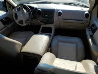 2003 Ford Expedition Eddie Bauer with VIN 1FMRU17W33LB36519, listed as a Copart auction lot 88089905 with 187,656 mi miles and Non Repairable. Bid and sale history available at carsss.com. Image 8.