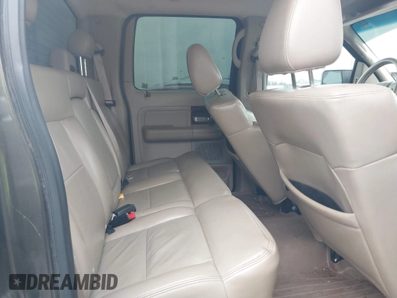 2008 Ford F-150 XLT z VIN 1FTPW12V98FA17013, wystawiony jako IAAI lot #42297759 z przebiegiem 149 487 mil mil oraz . Historia ofert i sprzedaży dostępna na DreamBid. Obrazek 8.