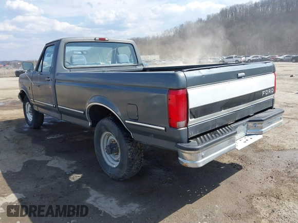 1995 Ford F-250 with VIN 2FTHF25H8SCA12128, listed as a IAAI auction lot 41806359 with 90,950 mi miles. Bid and sale history available at carsss.com. Image 3.
