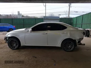 2009 Lexus IS 250 z VIN JTHCK262395031561, wystawiony jako IAAI lot #41975402 z przebiegiem 200 779 mil mil oraz . Historia ofert i sprzedaży dostępna na DreamBid. Obrazek 15.