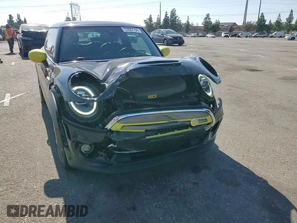 2021 MINI Hardtop Cooper SE with VIN WMWXP3C07M2N46440, listed as a Copart auction lot 72822194 with 35,078 mi miles and Salvage Title. Bid and sale history available at DreamBid. Image 11.