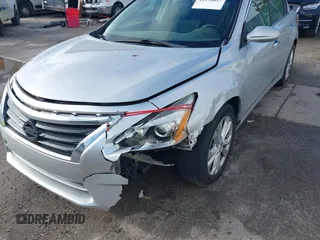2013 Nissan Altima SV with VIN 1N4AL3AP5DN410428, listed as a IAAI auction lot 41176057 with 109,274 mi miles and . Bid and sale history available at carsss.com. Image 6.