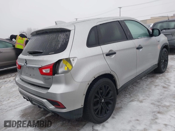2019 Mitsubishi Outlander ES z VIN JA4AR3AU6KU022815, wystawiony jako IAAI lot #41511268 z przebiegiem 59 781 mil mil oraz . Historia ofert i sprzedaży dostępna na DreamBid. Obrazek 4.