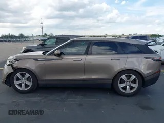 2018 Land Rover Range Rover Velar S с VIN SALYB2RV4JA708585, выставлен на аукционе IAAI как лот 42399058 с пробегом 82 537 миль миль и . История ставок и продаж доступна на DreamBid. Изображение 14.