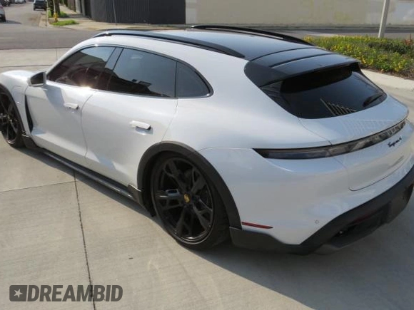 2022 Porsche Taycan 4 with VIN WP0BA2Y19NSA67581, listed as a Copart auction lot 55142525 with 6,775 mi miles and Salvage Title. Bid and sale history available at DreamBid. Image 4.