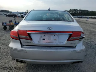 2011 Hyundai Azera GLS with VIN KMHFC4DDXBA552197, listed as a Copart auction lot 72680484 with 105,120 mi miles and Salvage Title. Bid and sale history available at carsss.com. Image 6.