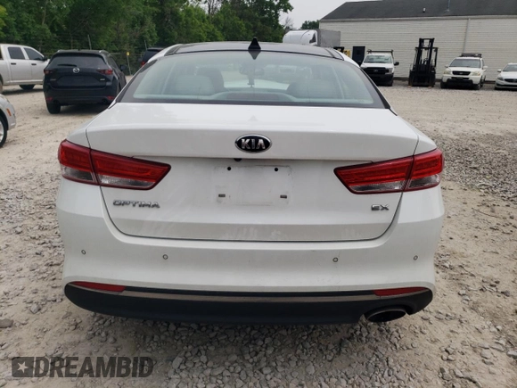 2016 Kia Optima EX z VIN 5XXGU4L3XGG091612, wystawiony jako Copart lot #59929295 z przebiegiem 130 450 mil mil oraz Szkoda całkowita • Salvage title. Historia ofert i sprzedaży dostępna na DreamBid. Obrazek 6.