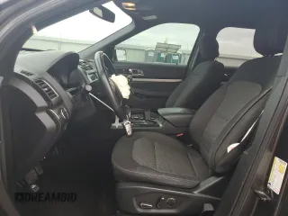 2018 Ford Explorer XLT z VIN 1FM5K7D87JGC32723, wystawiony jako Copart lot #51791465 z przebiegiem 121 053 mil mil oraz Szkoda całkowita • Salvage title. Historia ofert i sprzedaży dostępna na DreamBid. Obrazek 7.