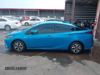 2017 Toyota Prius Plus z VIN JTDKARFP7H3054274, wystawiony jako IAAI lot #41895306 z przebiegiem 137 414 mil mil oraz . Historia ofert i sprzedaży dostępna na DreamBid. Obrazek 15.