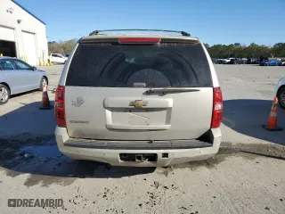 2007 Chevrolet Suburban LTZ with VIN 3GNFC16097G248582, listed as a Copart auction lot 49572645 with 205,613 mi miles and Non Repairable. Bid and sale history available at carsss.com. Image 6.