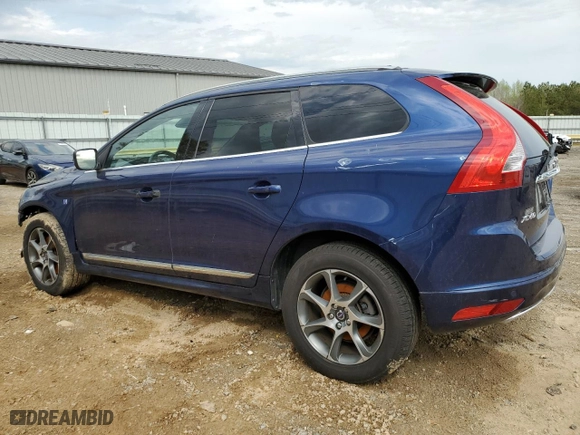 2015 Volvo XC60 T6 Platinum with VIN YV4902RV1F2718054, listed as a Copart auction lot 51828315 with 56,057 mi miles and Clean Title. Bid and sale history available at carsss.com. Image 2.