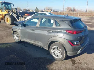 2023 Hyundai Kona SE with VIN KM8K2CAB5PU038729, listed as a IAAI auction lot 40957100 with 28,206 mi miles. Bid and sale history available at carsss.com. Image 3.