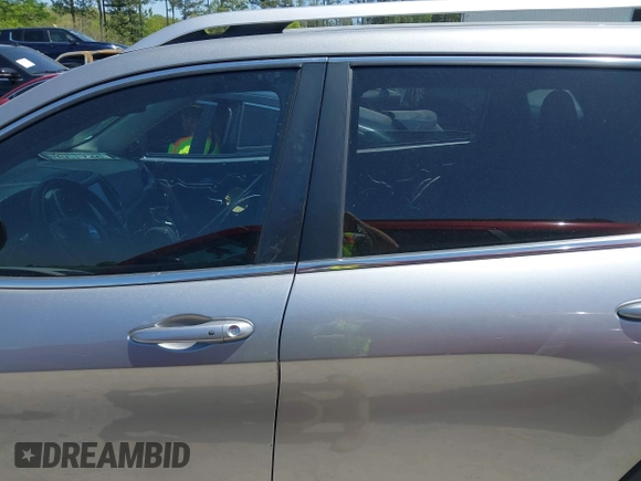 2015 Jeep Cherokee Limited with VIN 1C4PJLDB4FW584952, listed as a IAAI auction lot 42027257 with 146,198 mi miles and . Bid and sale history available at DreamBid. Image 14.