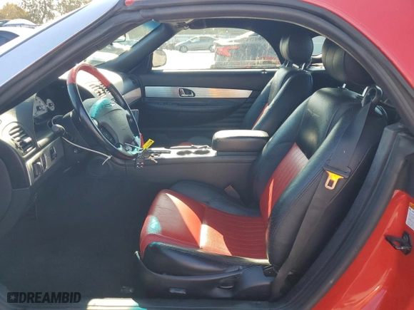 2004 Ford Thunderbird Deluxe with VIN 1FAHP60A04Y110277, listed as a Copart auction lot 82630014 with 128,021 mi miles and Clean Title. Bid and sale history available at carsss.com. Image 7.