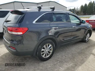 2018 Kia Sorento LX V6 with VIN 5XYPGDA53JG391720, listed as a Copart auction lot 51738865 with 58,610 mi miles and Salvage Title. Bid and sale history available at carsss.com. Image 3.