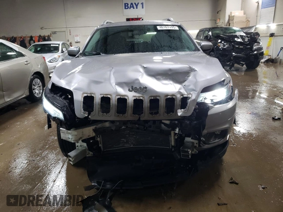 2019 Jeep Cherokee Latitude with VIN 1C4PJMCB3KD255284, listed as a Copart auction lot 46167495 with 95,166 mi miles and Salvage Title. Bid and sale history available at carsss.com. Image 5.
