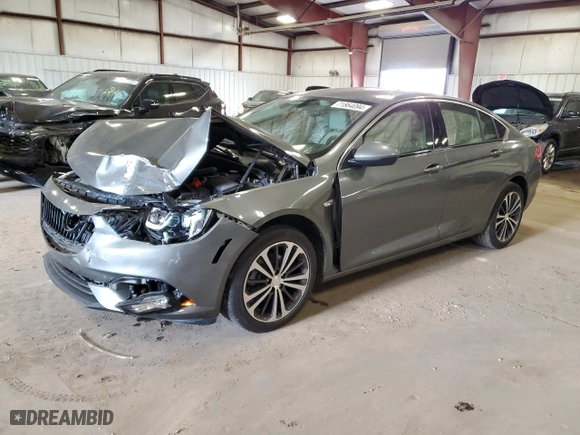 2019 Buick Regal Sportback Essence with VIN W04GP6SX4K1017950, listed as a Copart auction lot 71864094 with 60,000 mi miles and Salvage Title. Bid and sale history available at carsss.com. Image 1.