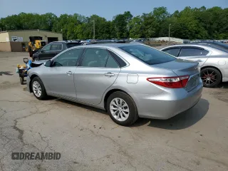 2015 Toyota Camry XLE z VIN 4T4BF1FK2FR512934, wystawiony jako Copart lot #59478725 z przebiegiem 165 935 mil mil oraz Szkoda całkowita • Salvage title. Historia ofert i sprzedaży dostępna na DreamBid. Obrazek 2.
