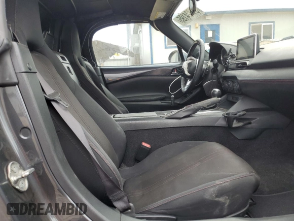 2016 Mazda MX-5 Miata Club z VIN JM1NDAC73G0103805, wystawiony jako Copart lot #51724195 z przebiegiem 76 522 mil mil oraz Szkoda całkowita • Salvage title. Historia ofert i sprzedaży dostępna na DreamBid. Obrazek 10.