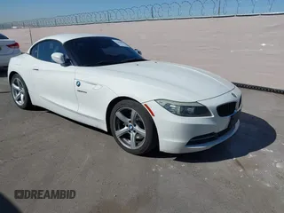 2009 BMW Z4 sDrive30i with VIN WBALM53549E161311, listed as a IAAI auction lot 41985897 with 112,997 mi miles. Bid and sale history available at carsss.com. Image 1.