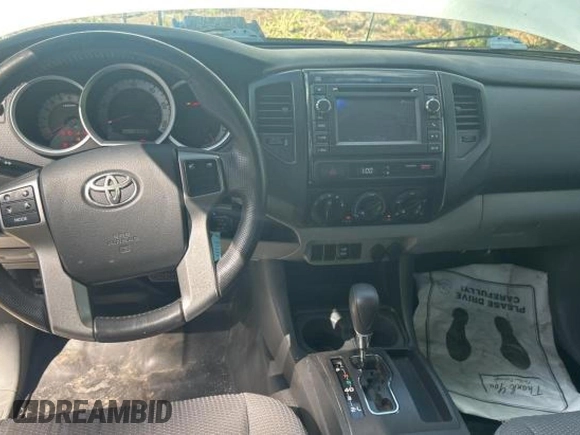 2013 Toyota Tacoma PreRunner with VIN 5TFTU4GN5DX036659, listed as a Copart auction lot 45336295 with 82,694 mi miles and Clean Title. Bid and sale history available at carsss.com. Image 9.