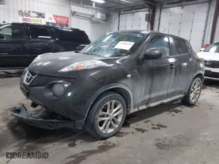 2011 Nissan Juke SL with VIN JN8AF5MR8BT022388, listed as a IAAI auction lot 41608599 with 106,899 mi miles. Bid and sale history available at carsss.com. Image 2.
