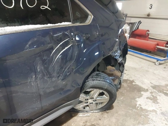 2016 Chevrolet Equinox LT with VIN 2GNFLFEK7G6192766, listed as a IAAI auction lot 41740702 with 144,503 mi miles. Bid and sale history available at carsss.com. Image 6.