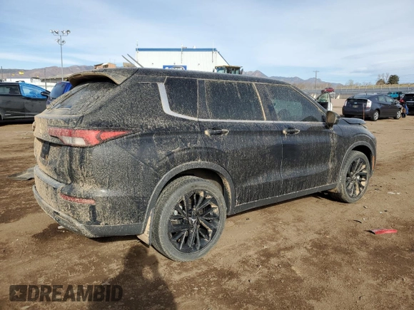 2023 Mitsubishi Outlander SE z VIN JA4J4UA83PZ011708, wystawiony jako Copart lot #49513265 z przebiegiem 36 156 mil mil oraz Szkoda całkowita • Salvage title. Historia ofert i sprzedaży dostępna na DreamBid. Obrazek 3.