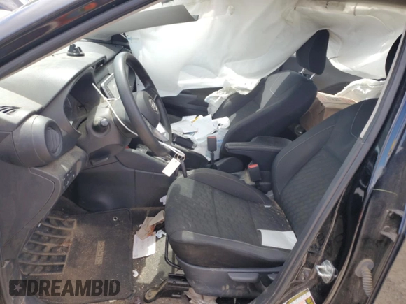 2022 Nissan Kicks S z VIN 3N1CP5BV4NL476120, wystawiony jako Copart lot #56329515 z przebiegiem 110 890 mil mil oraz Szkoda całkowita • Salvage title. Historia ofert i sprzedaży dostępna na DreamBid. Obrazek 7.