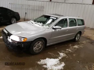 2005 Volvo V70 with VIN YV1SW612552469648, listed as a Copart auction lot 75227744 with 198,046 mi miles and Clean Title. Bid and sale history available at carsss.com. Image 1.